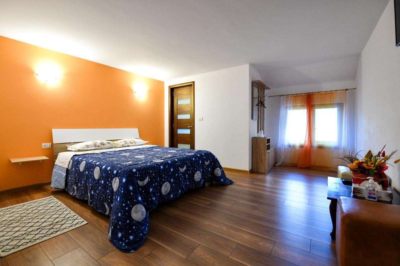 Villa Castellino Tîrgu Ocna Extérieur photo