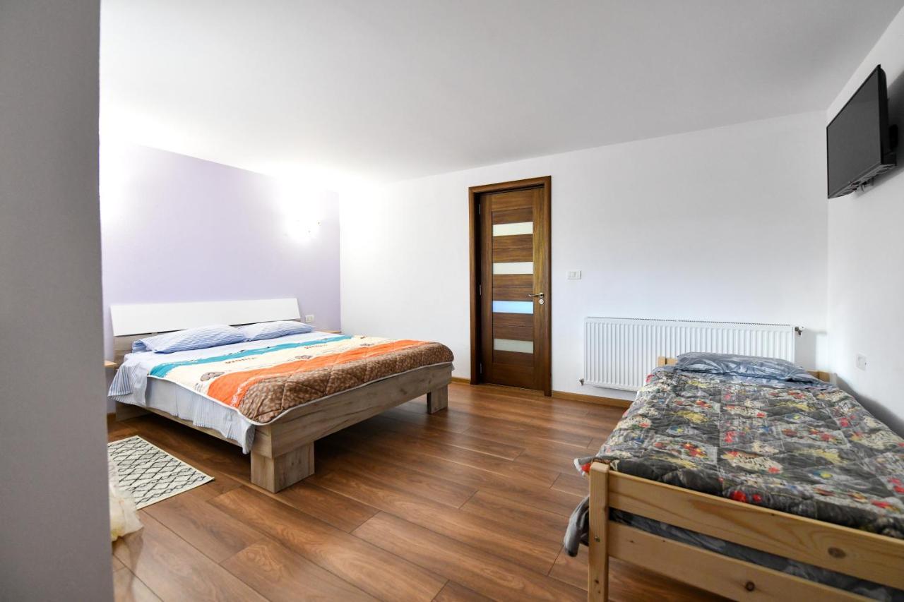 Villa Castellino Tîrgu Ocna Extérieur photo
